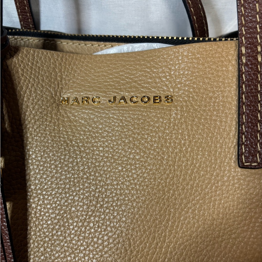 Marc Jacobs Brown Leather Tote - Picture 2 of 12